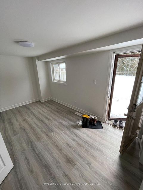 Photo 13 at 30 Thorncrest Road, Allandale Heights, Barrie