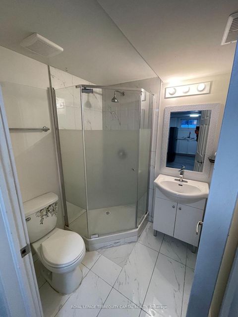Photo 16 at 30 Thorncrest Road, Allandale Heights, Barrie