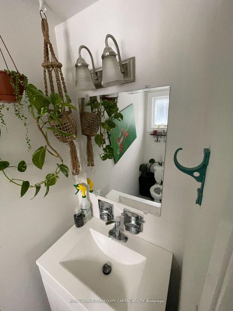 Photo 17 at 30 Thorncrest Road, Allandale Heights, Barrie