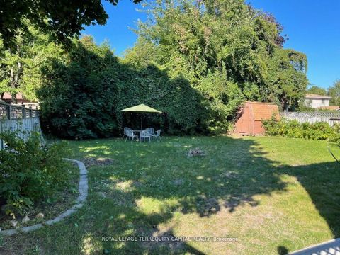 Photo 20 at 30 Thorncrest Road, Allandale Heights, Barrie