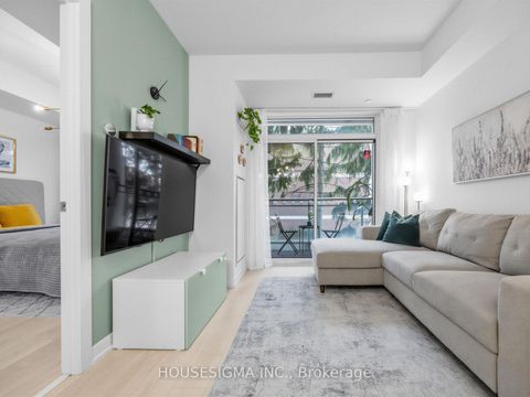 Photo 3 at 306 - 223 St.Clair Avenue, Casa Loma, Toronto