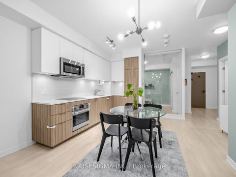 Photo 6 at 306 - 223 St.Clair Avenue, Casa Loma, Toronto