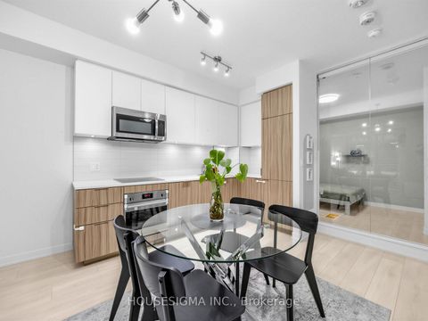 Photo 8 at 306 - 223 St.Clair Avenue, Casa Loma, Toronto