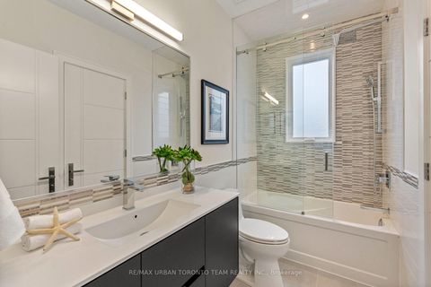 Photo 19 at 4 Drake Crescent, Cliffcrest, Toronto