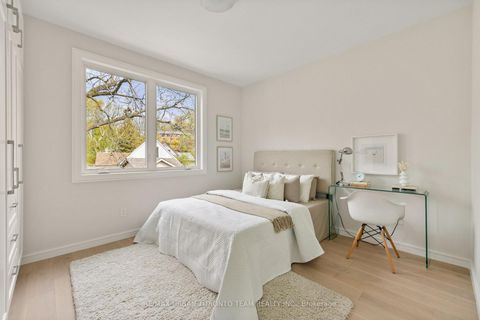Photo 20 at 4 Drake Crescent, Cliffcrest, Toronto