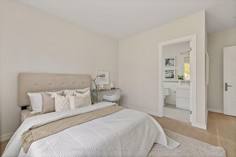 Photo 21 at 4 Drake Crescent, Cliffcrest, Toronto
