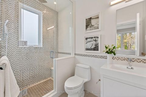 Photo 22 at 4 Drake Crescent, Cliffcrest, Toronto