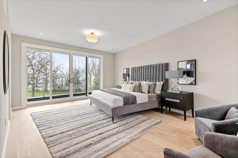 Photo 27 at 4 Drake Crescent, Cliffcrest, Toronto