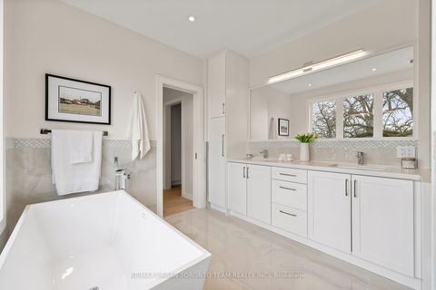 Photo 31 at 4 Drake Crescent, Cliffcrest, Toronto