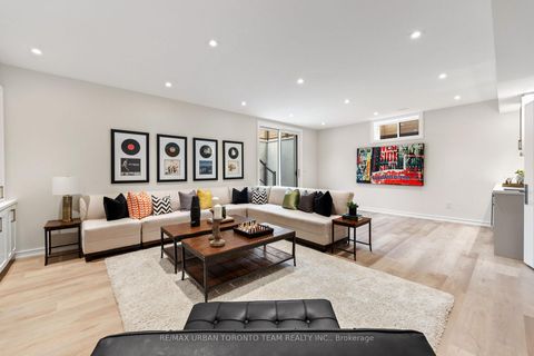 Photo 35 at 4 Drake Crescent, Cliffcrest, Toronto