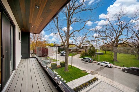 Photo 42 at 4 Drake Crescent, Cliffcrest, Toronto