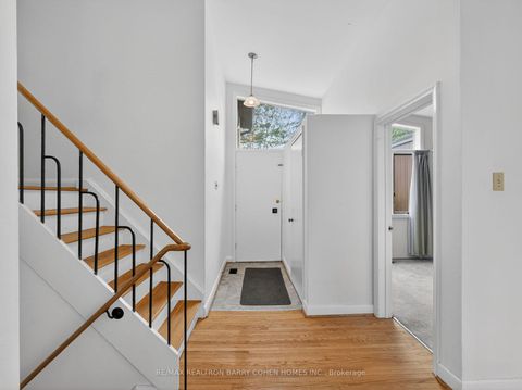 Photo 2 at 4 Malabar Place, Don Mills, Toronto