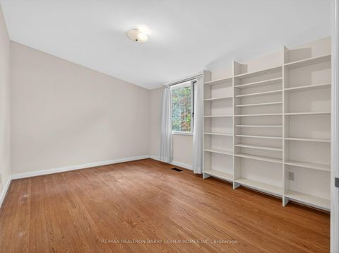 Photo 8 at 4 Malabar Place, Don Mills, Toronto