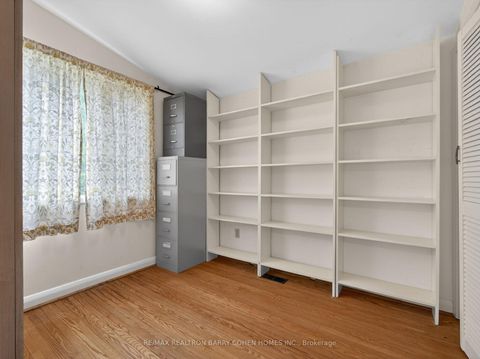Photo 10 at 4 Malabar Place, Don Mills, Toronto