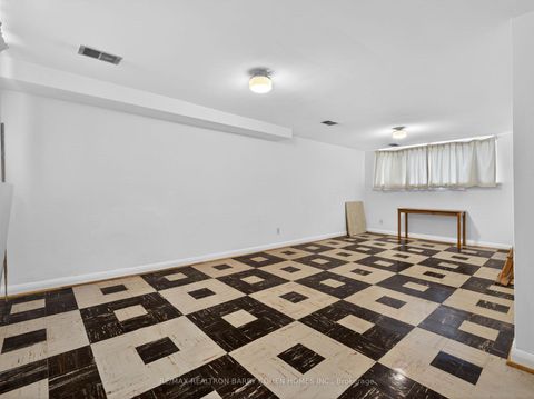 Photo 12 at 4 Malabar Place, Don Mills, Toronto