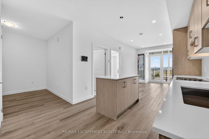 Photo 3 at 901 - 461 Green Road, Lakeshore, Hamilton