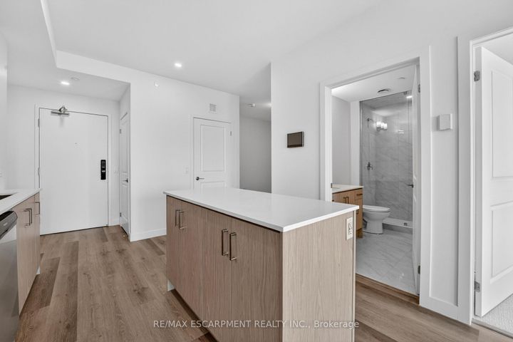 Photo 8 at 901 - 461 Green Road, Lakeshore, Hamilton