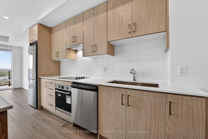 Photo 10 at 901 - 461 Green Road, Lakeshore, Hamilton