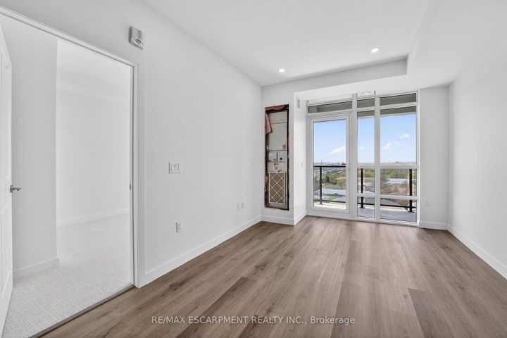 Photo 16 at 901 - 461 Green Road, Lakeshore, Hamilton