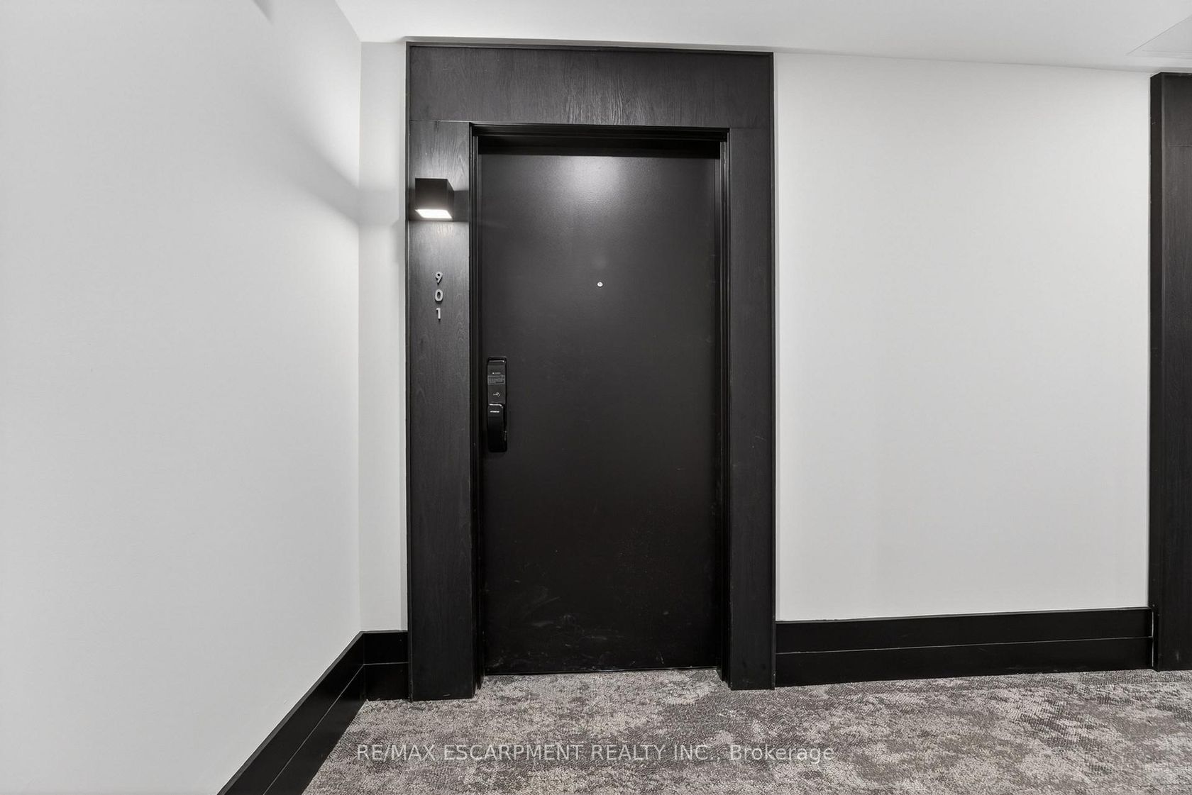 901 - 461 Green Road, Lakeshore, Hamilton 2