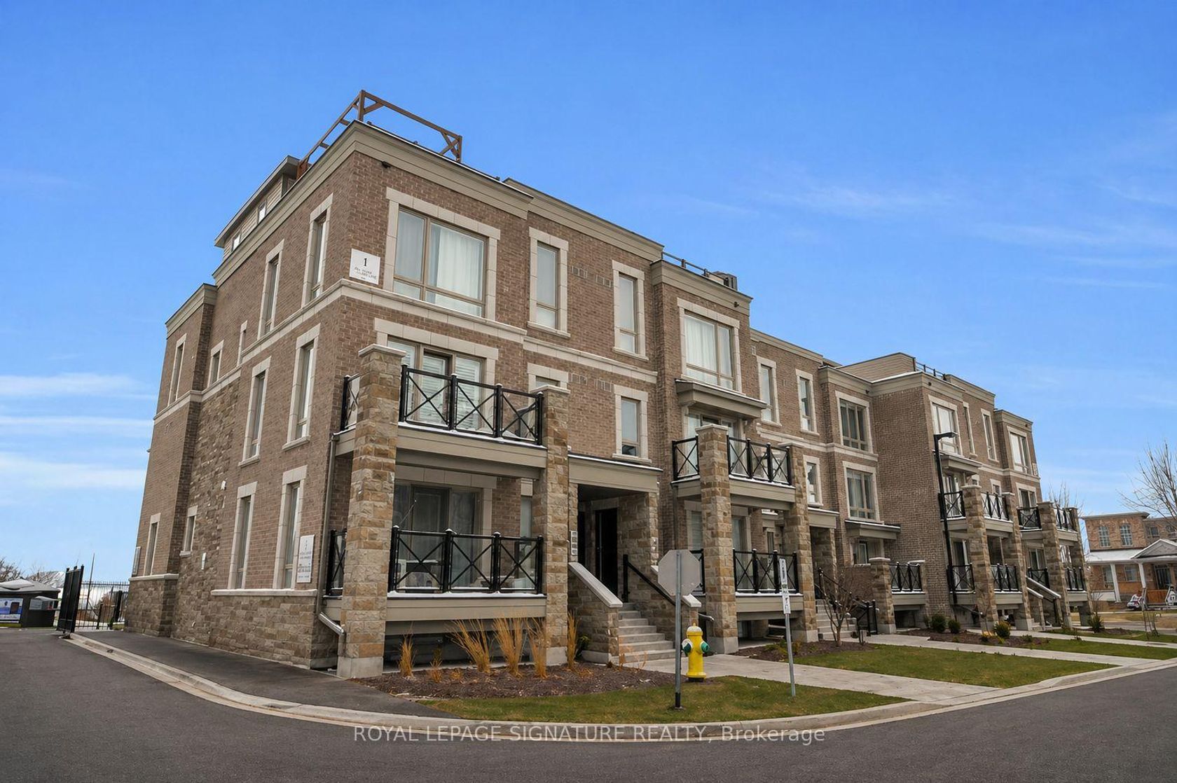 2613 - 1 Gable Hurst Way, Cornell, Markham 
