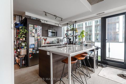 Photo 5 at 2102 - 11 Charlotte Street, Waterfront Communities C1, Toronto