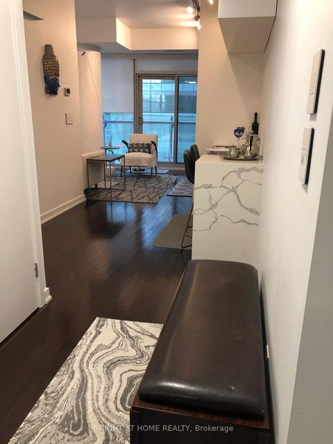 Photo 5 at 511 - 14 York Street, Waterfront Communities C1, Toronto