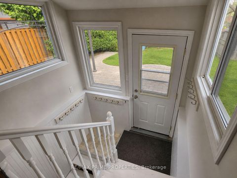 Photo 3 at 17 Tardree Place, Maryvale, Toronto