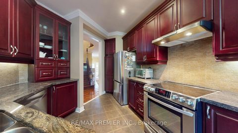 Photo 5 at 28 Osprey Drive, Vellore Village, Vaughan