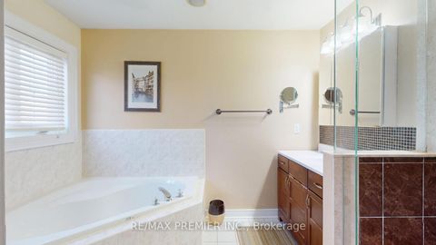 Photo 9 at 28 Osprey Drive, Vellore Village, Vaughan