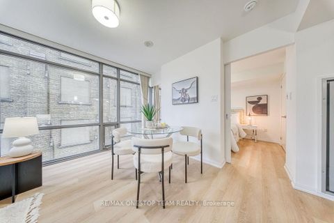 Photo 11 at 508 - 38 Grenville Street, Bay Street Corridor, Toronto