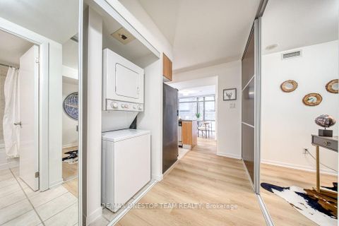 Photo 23 at 508 - 38 Grenville Street, Bay Street Corridor, Toronto