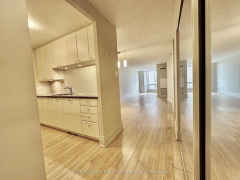 Photo 2 at 1908 - 1055 Bay Street, Bay Street Corridor, Toronto