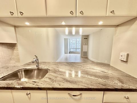 Photo 7 at 1908 - 1055 Bay Street, Bay Street Corridor, Toronto