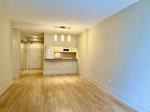 Photo 12 at 1908 - 1055 Bay Street, Bay Street Corridor, Toronto