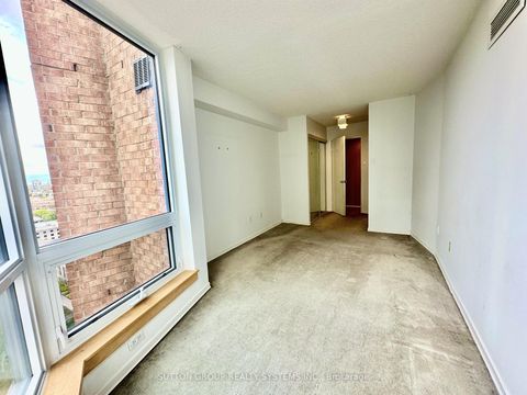 Photo 15 at 1908 - 1055 Bay Street, Bay Street Corridor, Toronto