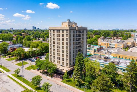 Photo 3 at 303 - 10 Prue Avenue, Lawrence, Toronto
