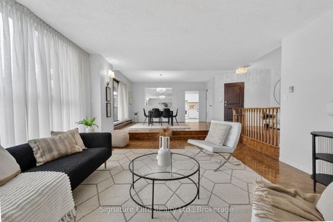 Photo 8 at 303 - 10 Prue Avenue, Lawrence, Toronto