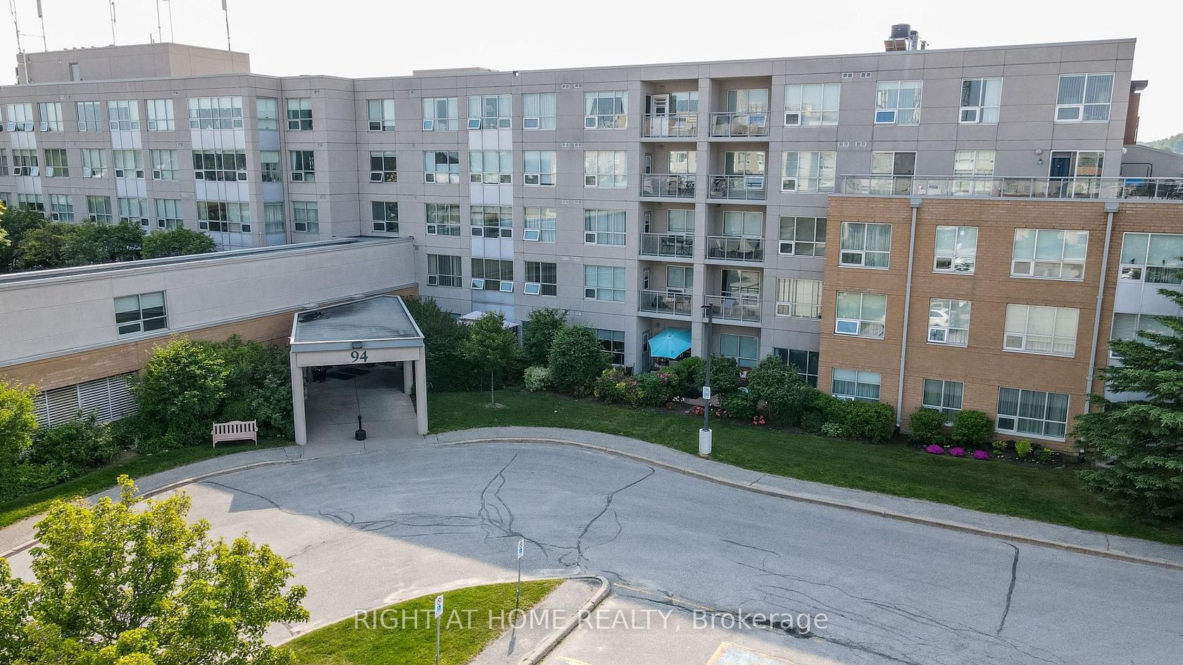 403 - 94 Dean Avenue, Painswick South, Barrie photo 6