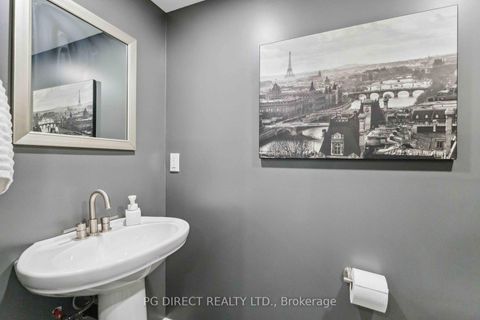 Photo 5 at 27 Warren Crescent, Lambton Baby Point, Toronto