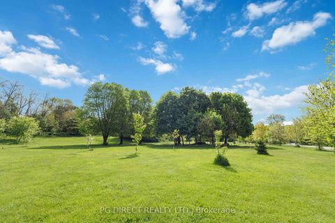 Photo 16 at 27 Warren Crescent, Lambton Baby Point, Toronto