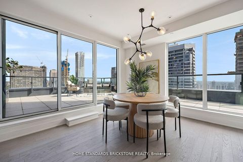 Photo 1 at 3907 - 955 Bay Street, Bay Street Corridor, Toronto