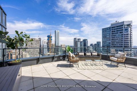 Photo 2 at 3907 - 955 Bay Street, Bay Street Corridor, Toronto
