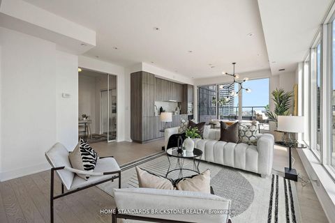 Photo 9 at 3907 - 955 Bay Street, Bay Street Corridor, Toronto