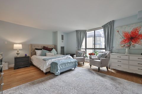 Photo 27 at C-PH 10 - 211 Saint Patrick Street, Chinatown, Toronto