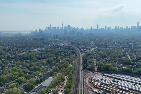 Photo 3 at 31 Ivy Avenue, South Riverdale, Toronto