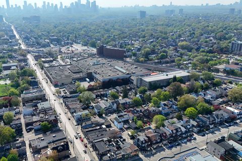 Photo 5 at 31 Ivy Avenue, South Riverdale, Toronto