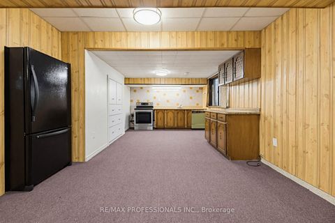Photo 38 at 26 Neilor Crescent, Markland Wood, Toronto