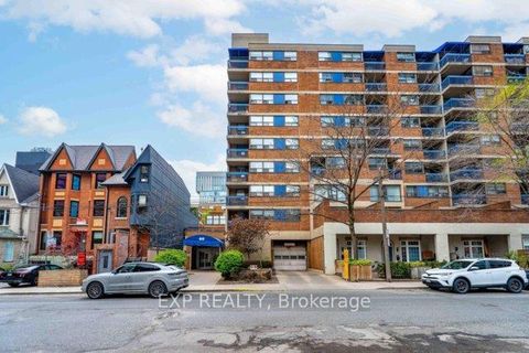 Photo 1 at 435 - 60 St Patrick Street, Chinatown, Toronto
