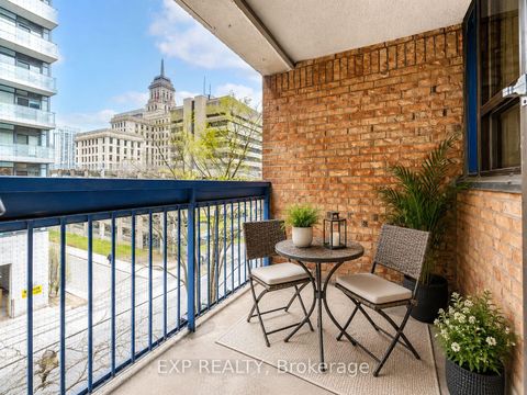 Photo 13 at 435 - 60 St Patrick Street, Chinatown, Toronto
